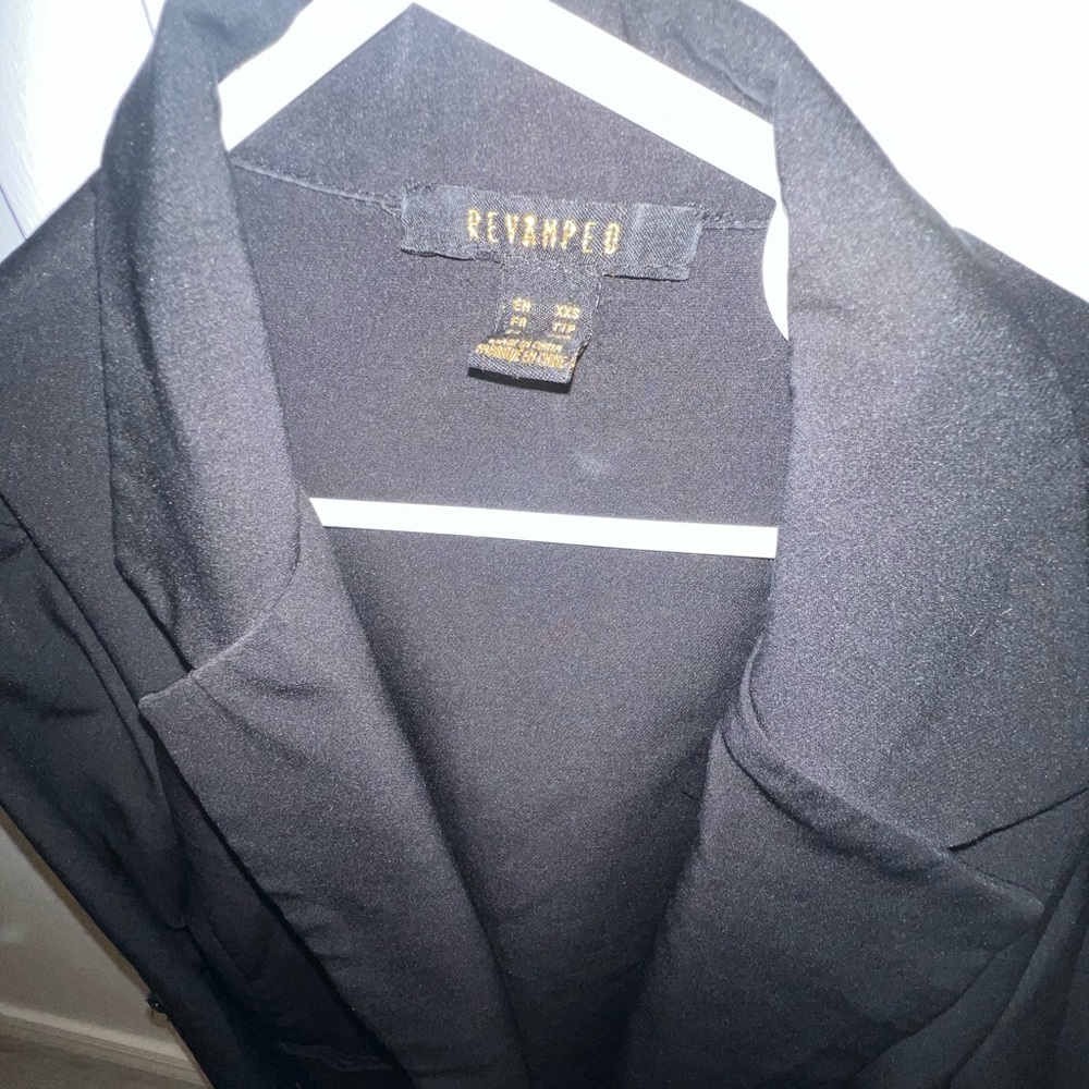 Blazer - Picture 2 of 3